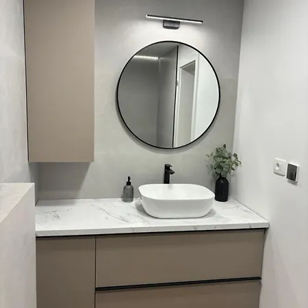 Larus Apartmán