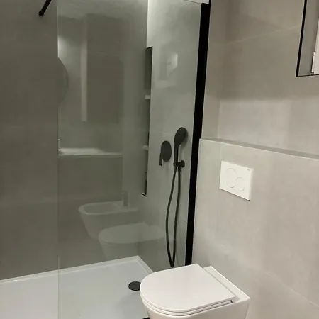 Larus * Kaštel Lukšić